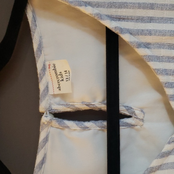 Abercrombie Kids striped summer shirt. Size 13/14. - Picture 2 of 5
